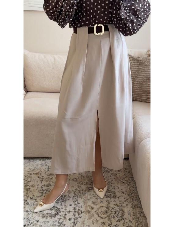 KEMER DETAYLI UZUN YIRTMAÇLI ETEK 